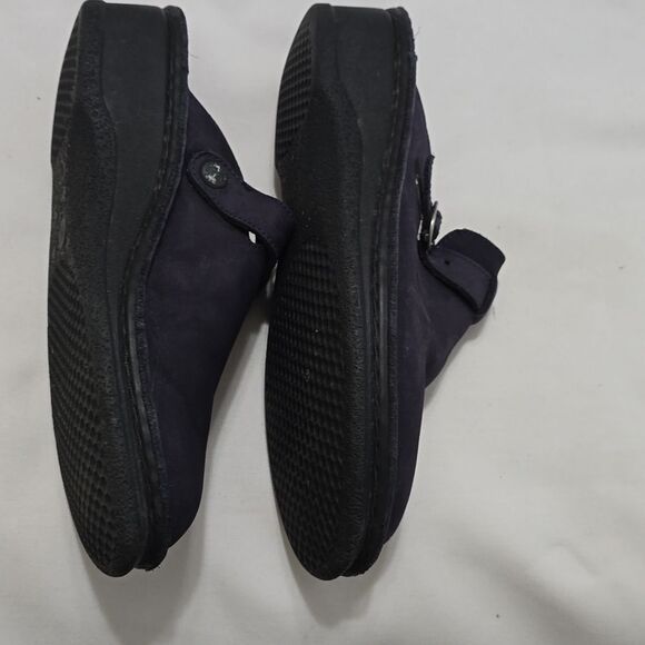 Naot Blue Clogs Slip-Ons Suede-Like Finish 9 - Picture 5 of 5